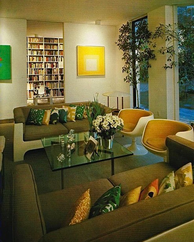 Modular Low Profile Lounge