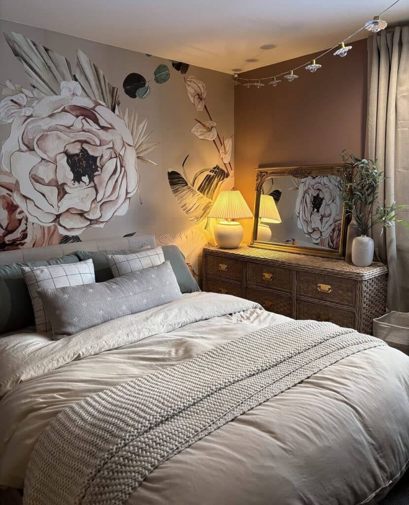 Overscaled Mural Wallpaper