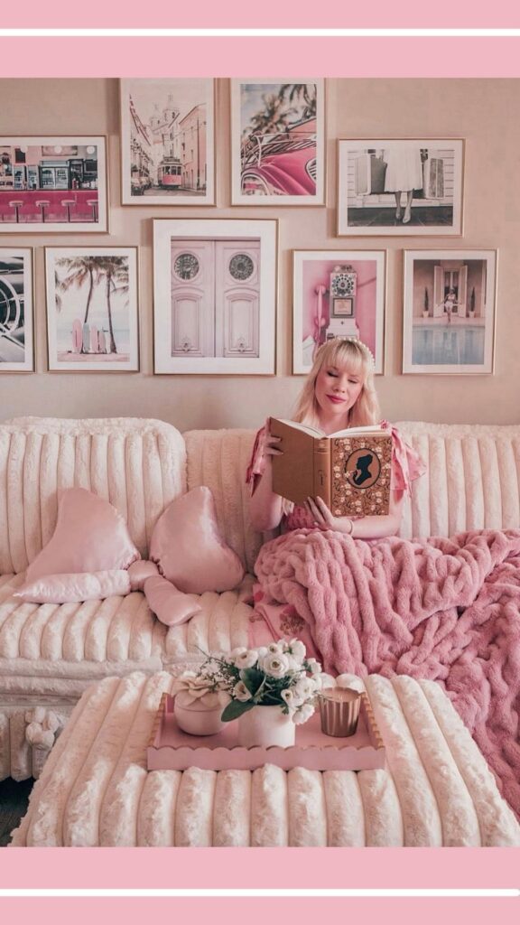 Parisian Soft Pink Retreat with Gold