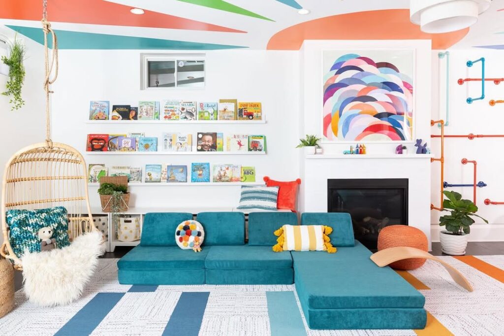 Rainbow Motion Play Lounge