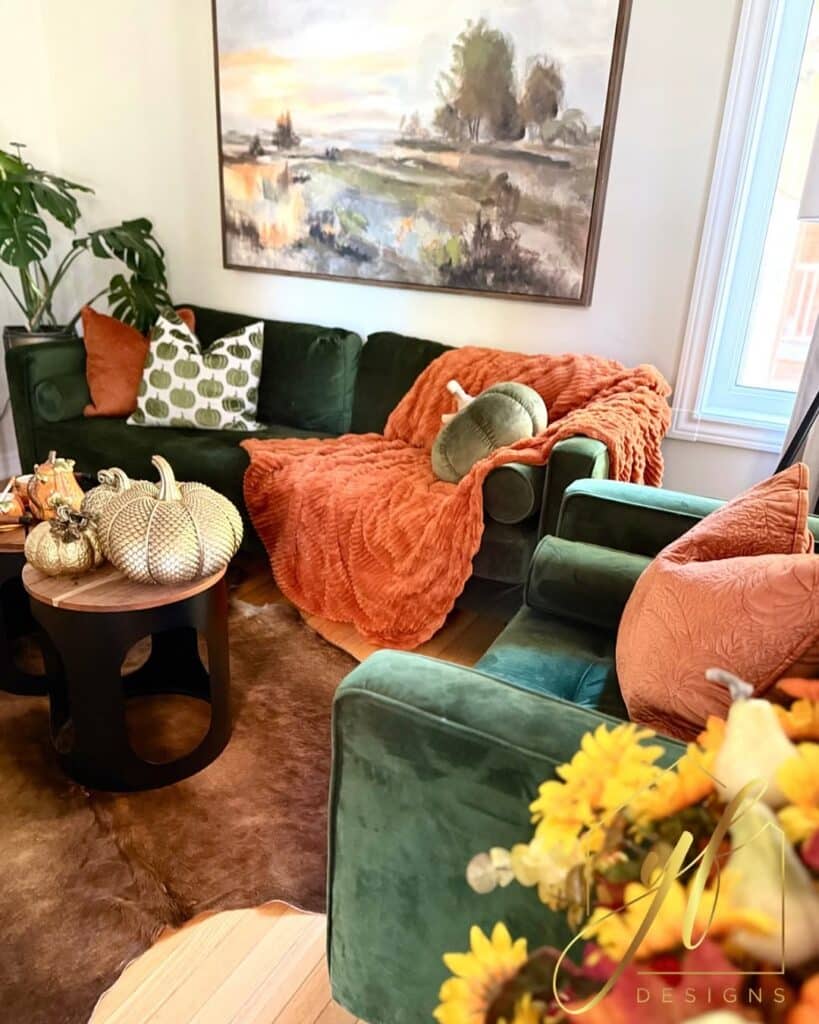 Seasonal Retreat in Deep Green Russet and Pumpkin Orange