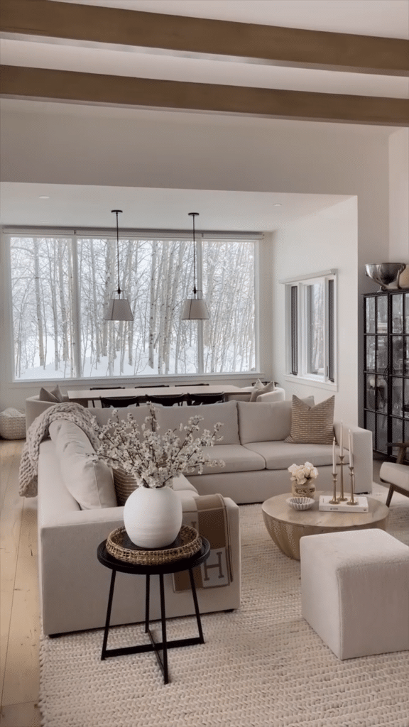 Soft Neutral Meadow Lounge
