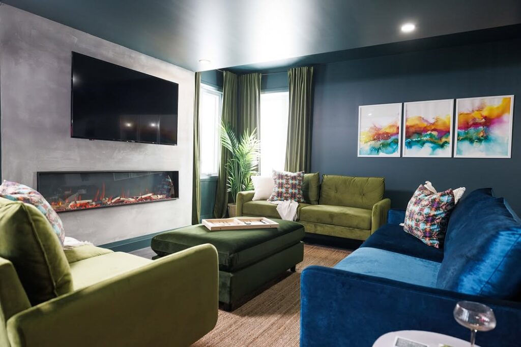 Velvet Blue Green Contemporary Lounge