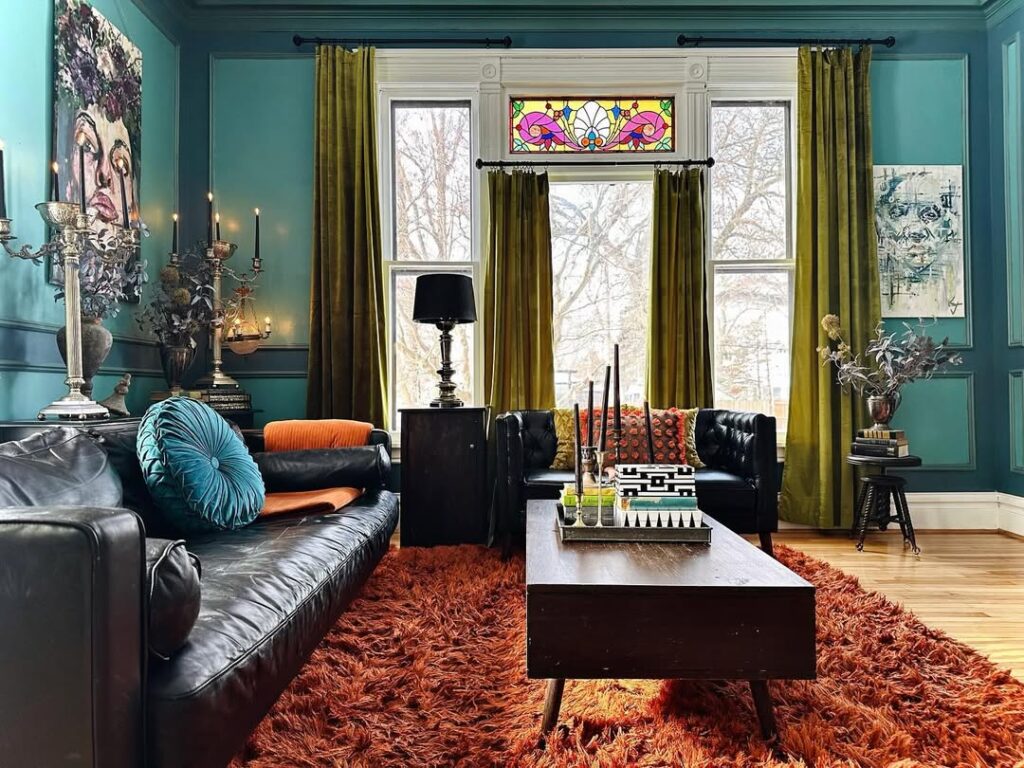 Victorian Stained-Glass Lounge in Teal